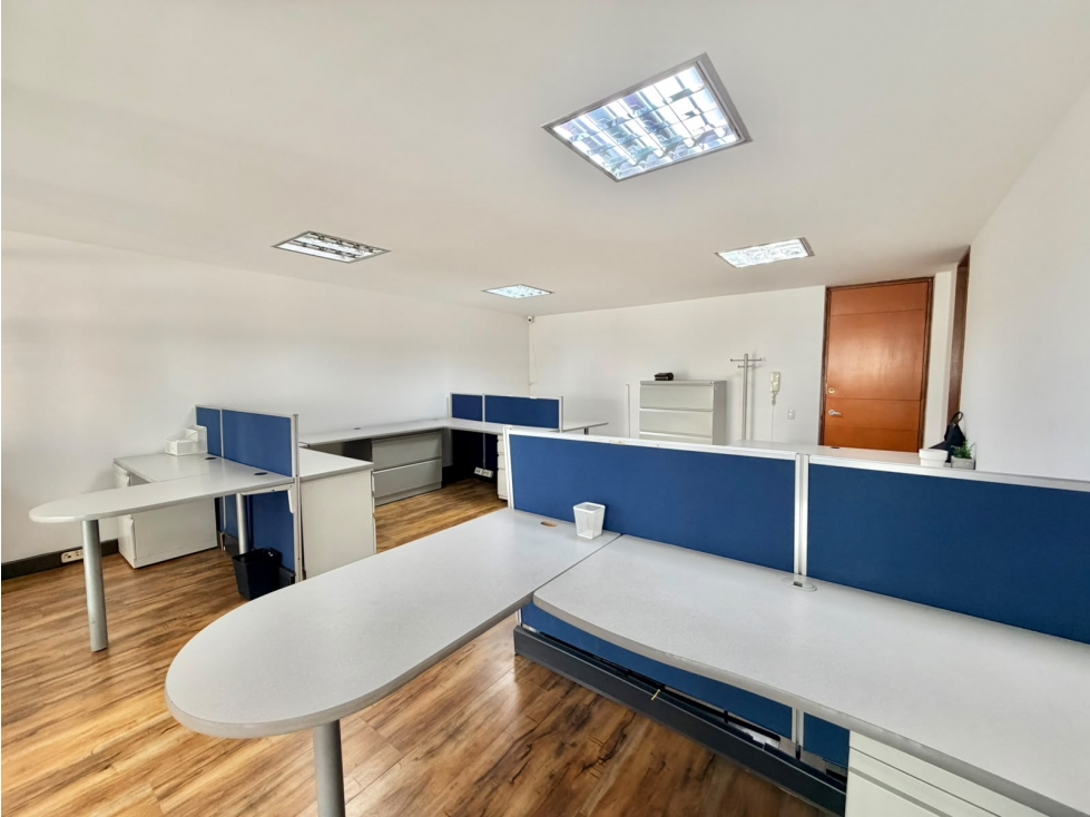 ARRIENDO OFICINA - Zona T, 55m, 1 baño, $3,1M + Admin — foto 3