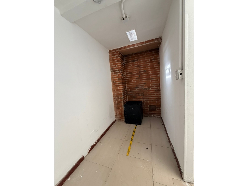ARRIENDO de LOCAL-Chicó Norte,148.85mts, 1 baño, 10.5M+admin+IVA — foto 3