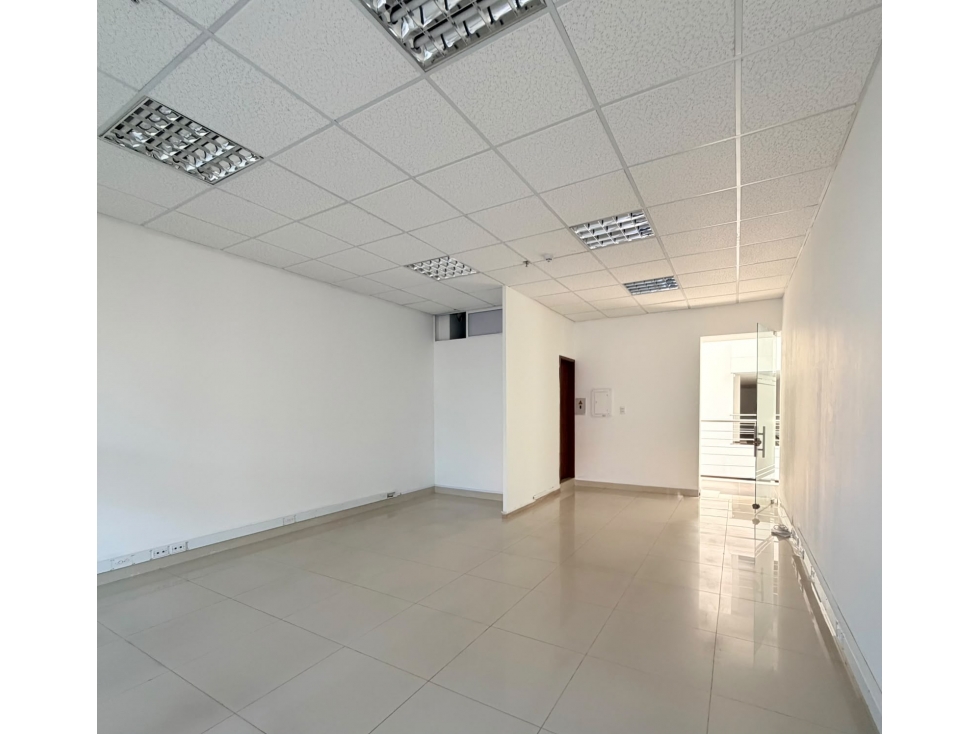 Oficina VENTA - El Salitre, 46mts, 1bñ (privado) $420M - 6