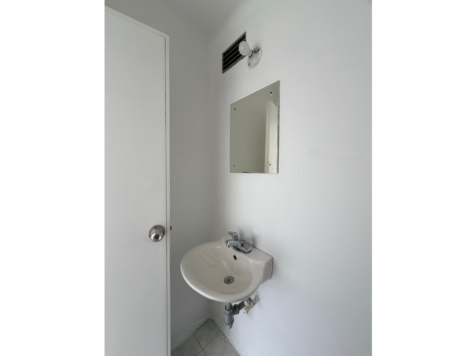 VENTA de OFICINA, Antiguo Country, 70.7mts. 1 baño, $450M — foto 6