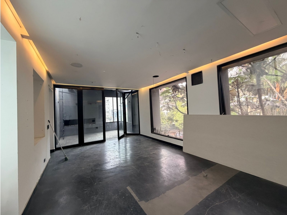 OFICINA EN ARRIENDO/ROSALES - 46mts+15mts (Pasillo), $7,5M — foto 2