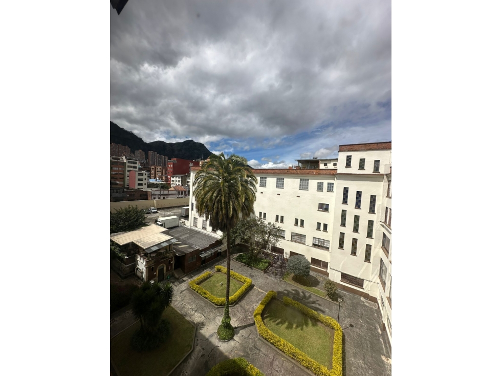 OFICINA ARRIENDO Chapinero Central 447mts 21.5mill + adm