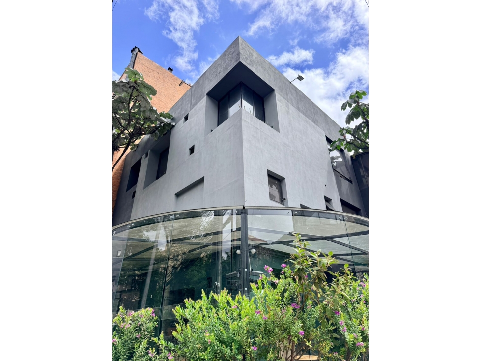 OFICINA EN ARRIENDO/ROSALES - 46mts+15mts (Pasillo), $7,5M