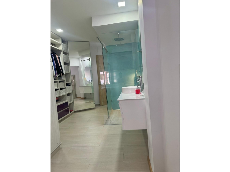 VENTA CASA REMODELADA EN ALPES — foto 2