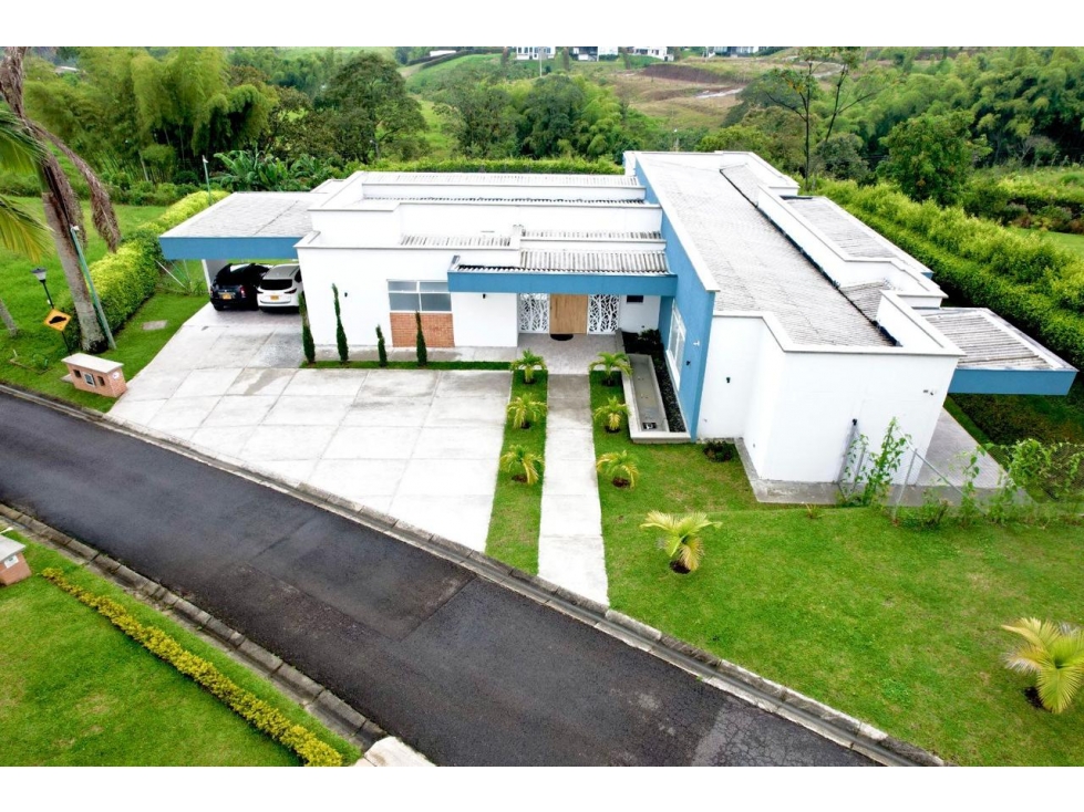 SE VENDE CASA CAMPESTRE EN LA VIA ARMENIA - PEREIRA — foto 4