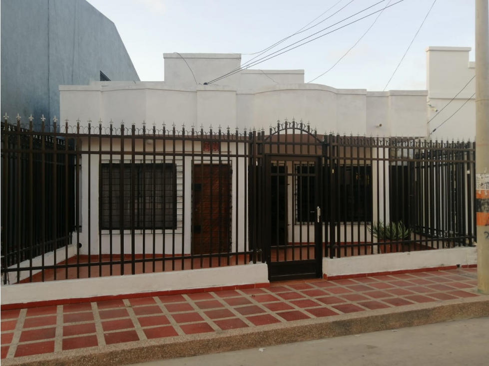 CASA con 2 Apartamentos en Boston - Barranquilla