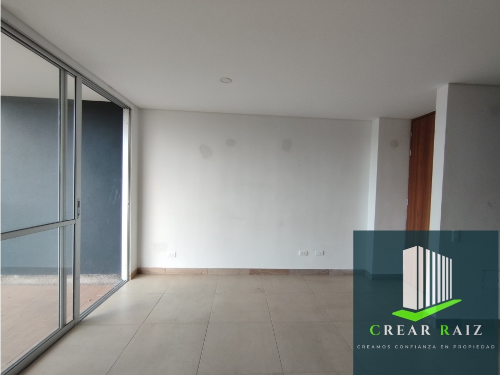 Arriendo o vendo apartamento en San Antonio, Rionegro — foto 2