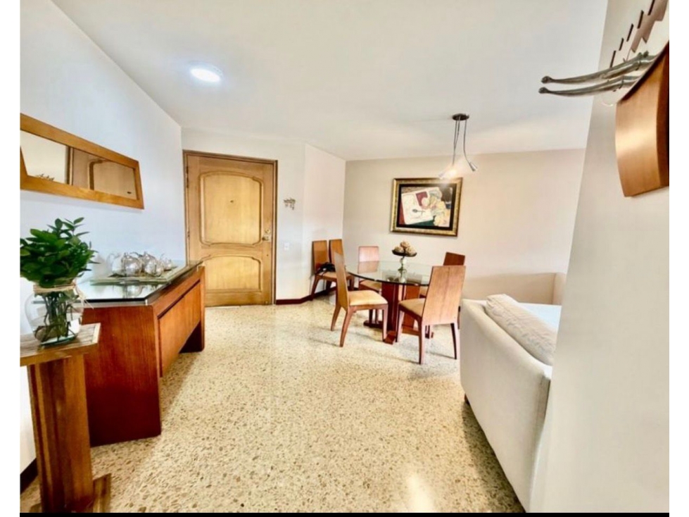 APARTAMENTO EN VENTA LAURELES CERCA AL PRIMER PARQUE — foto 3
