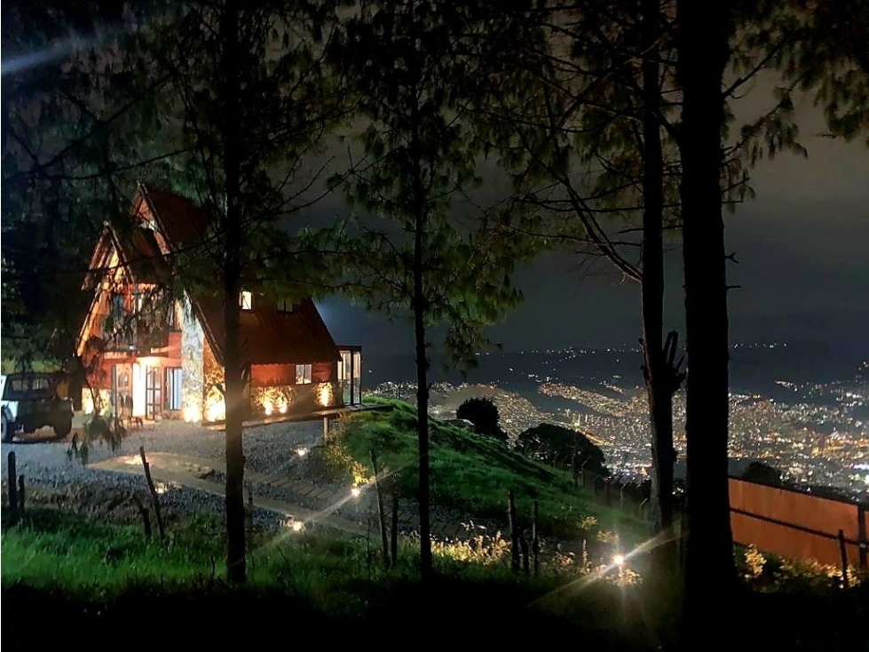GLAMPING CON LA MEJOR VISTA A LA CIUDAD DE MEDELLIN