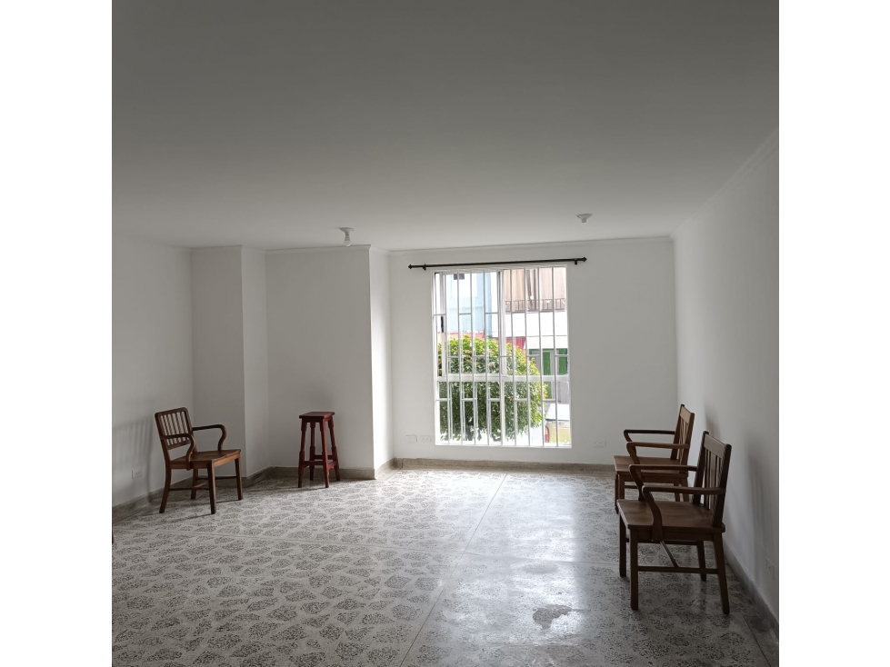 VENDO APARTAMENTO EN SAN JOAQUIN, LAURELES