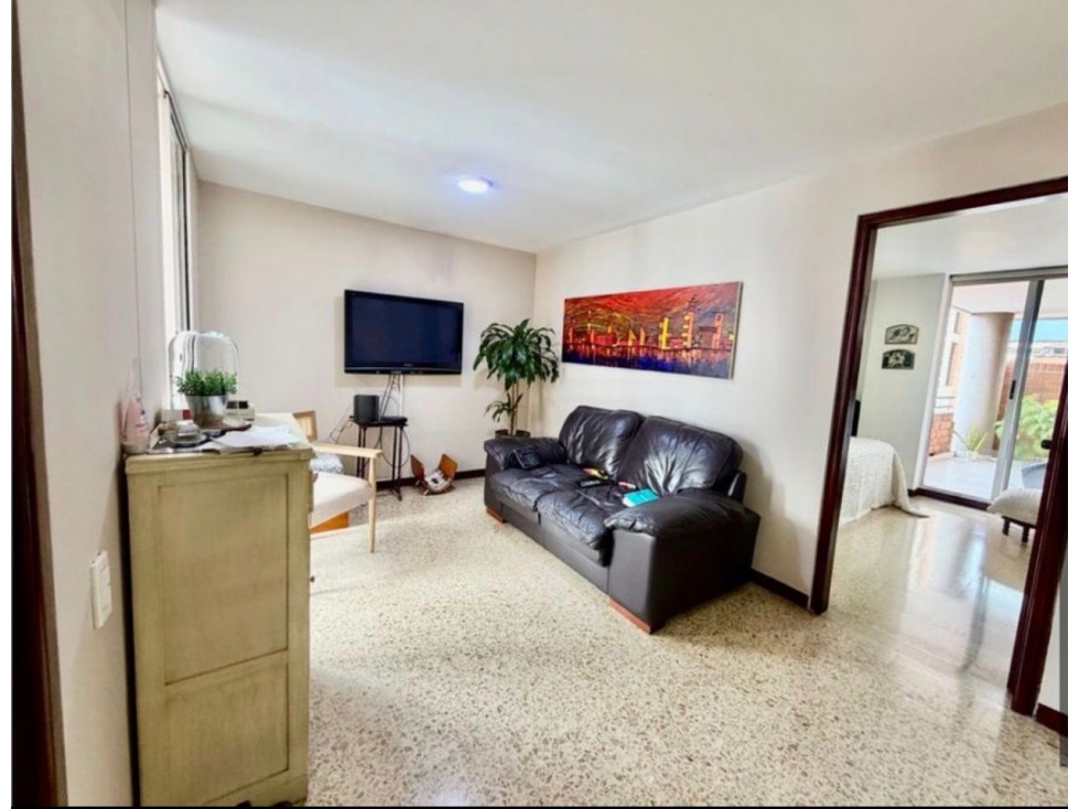 APARTAMENTO EN VENTA LAURELES CERCA AL PRIMER PARQUE — foto 6