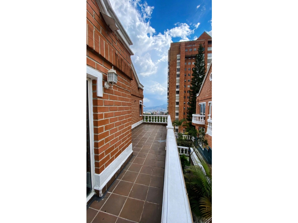 OPORTUNIDAD DE INVERSIÓN CASA PALMAS SECTOR COUNTRY CLUB — foto 4