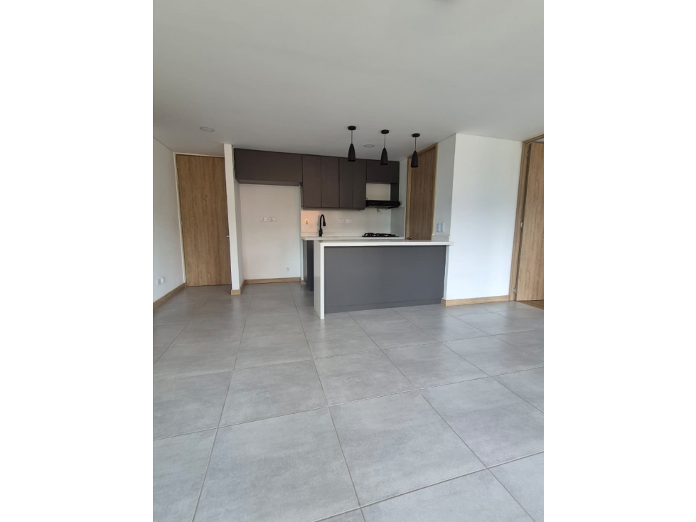 VENDO MODERNO APARTAMENTO EN SABANETA — foto 3