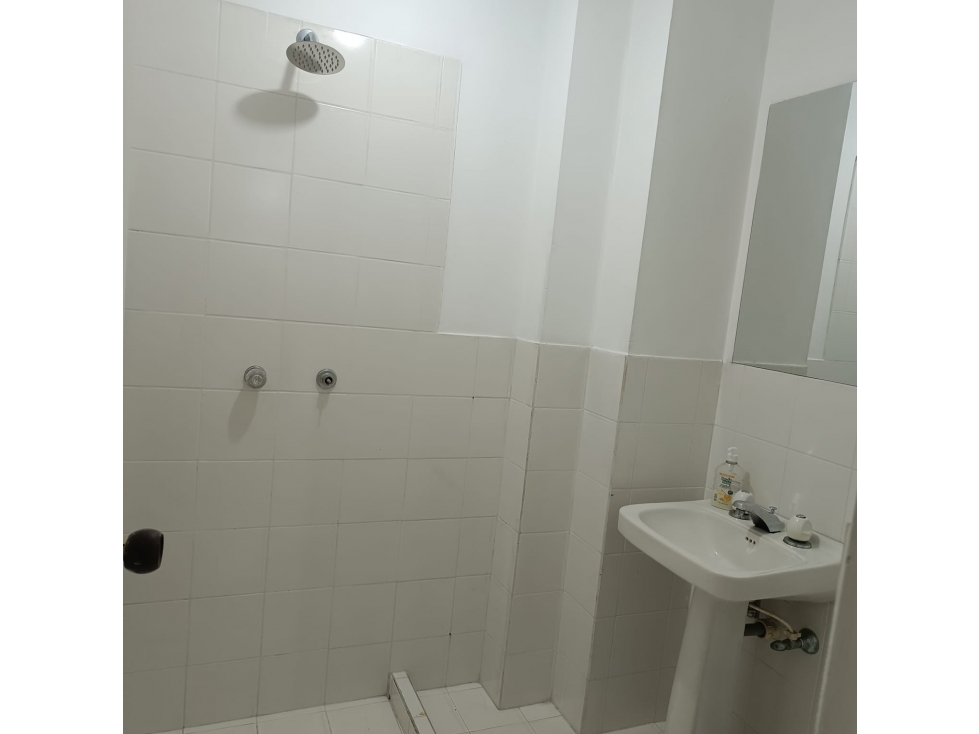 VENDO APARTAMENTO EN SAN JOAQUIN, LAURELES — foto 5