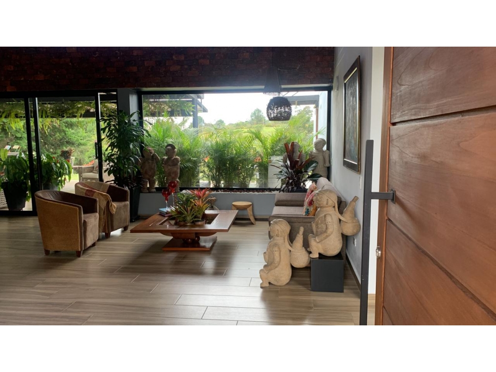 VENDO MODERNA CASA CAMPRESTE EN EL CARMEN DEL VIBORAL — foto 6