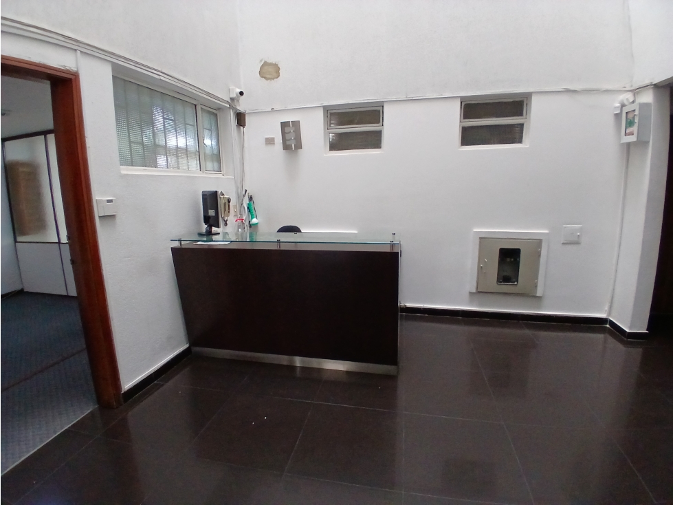VENDO O ARRIENDO OFICINA EN CHAPINERO BOGOTÁ — foto 2
