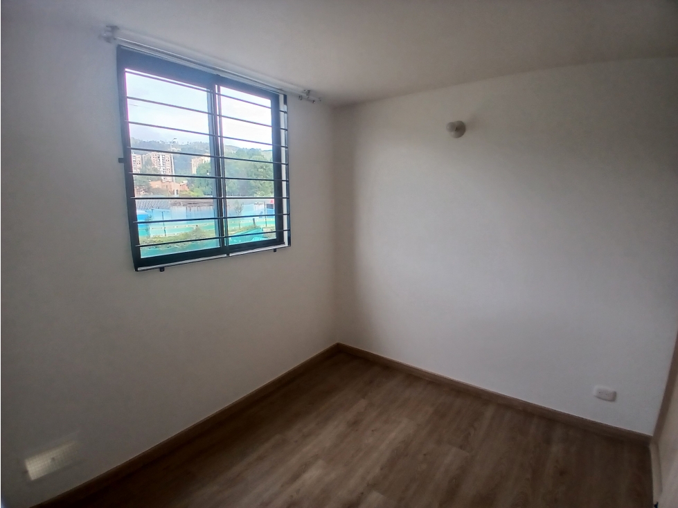 ARRIENDO APARTAMENTO EN LA CIUDADELA LA SALLE, BOGOTÁ — foto 4