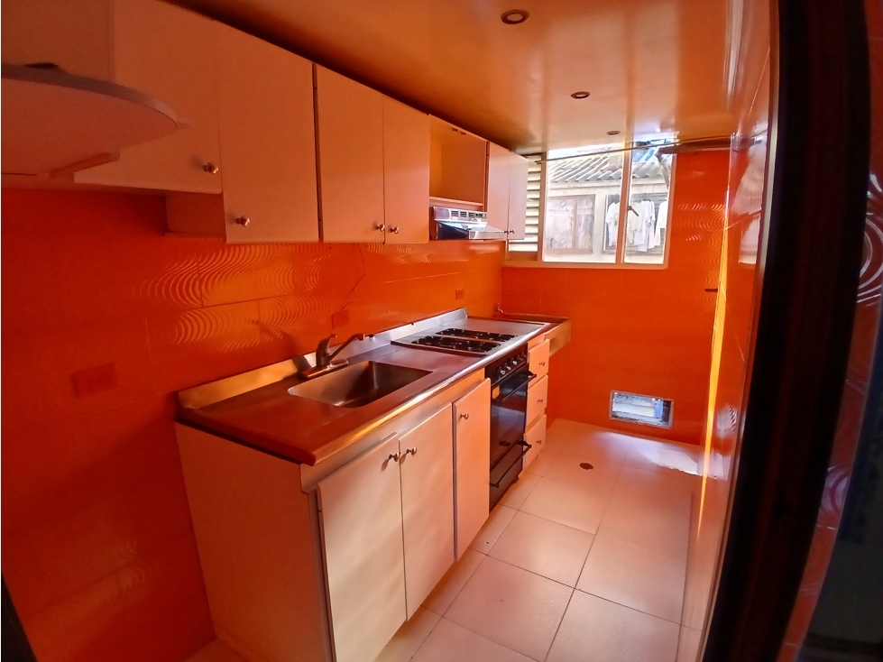 ARRIENDO APARTAMENTO EN CIUDAD ROMA, BOGOTÁ — foto 4