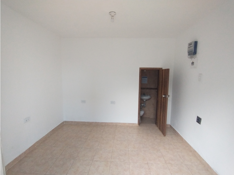 ARRIENDO LOCAL 8 MT2 EN CIUDAD JARDIN NORTE - 5