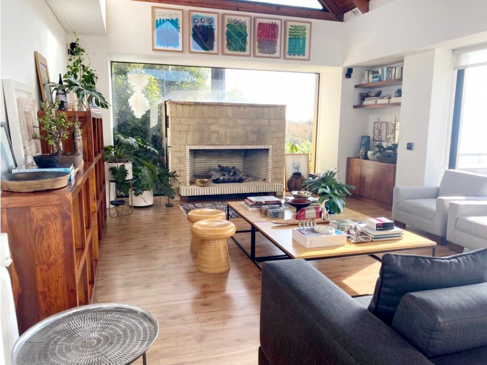 LA CALERA, ARBORETTO, VENTA 310MTS, 3 HABS, ESPECTACULAR JARDÍN — foto 3