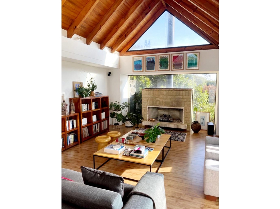 LA CALERA, ARBORETTO, VENTA 310MTS, 3 HABS, ESPECTACULAR JARDÍN