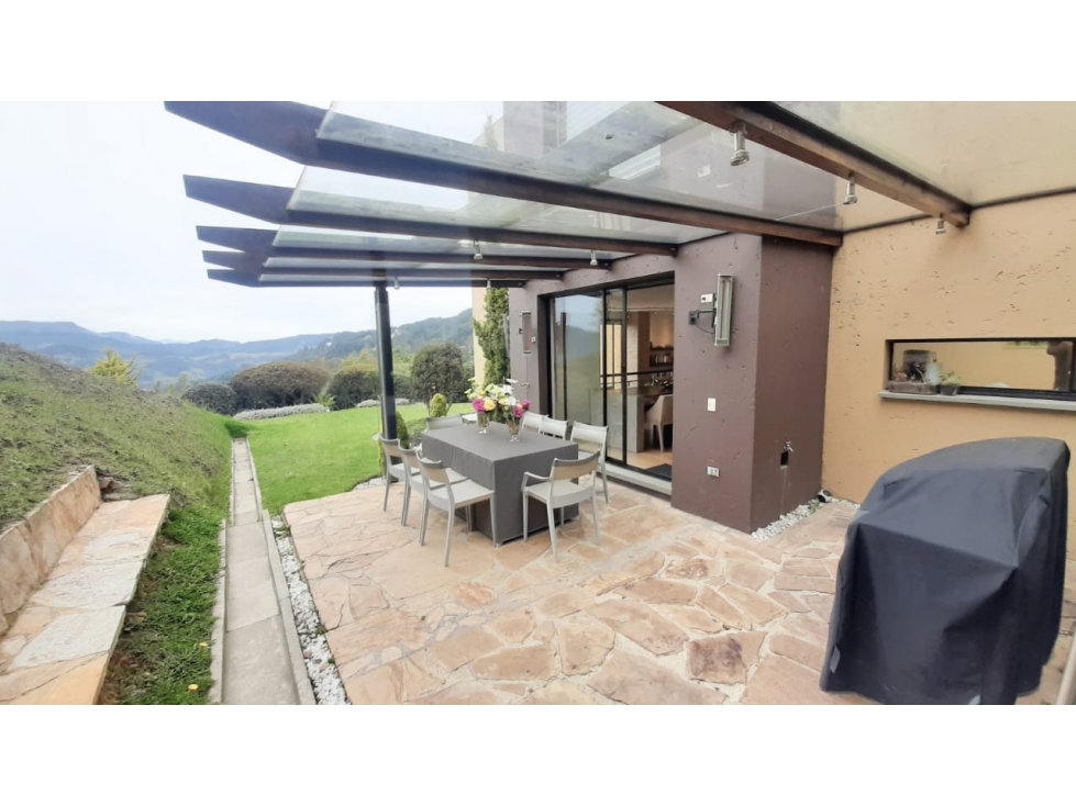 ARBORETTO LA CALERA, VENTA, 256MTS, 3 HABS, LINDA PÉRGOLA!