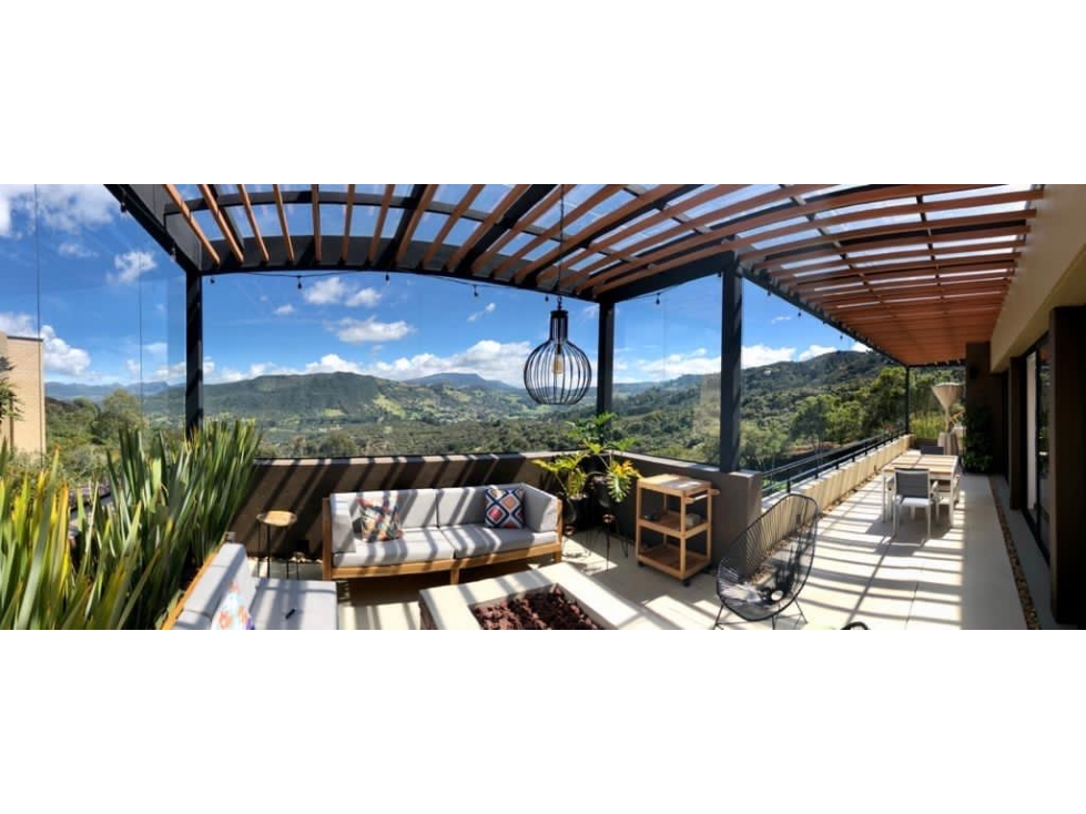 LA CALERA, ARBORETTO, VENTA, 296MTS, 3 HABS, LINDA PÉRGOLA!