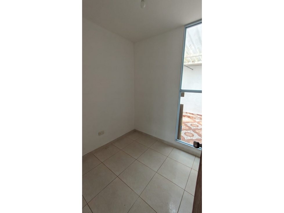 SE ARRIENDA CASA MONTEBONITO D/QS - 4