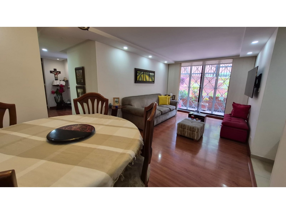 SE VENDE HERMOSO APARTAMENTO CHAPINERO ALTO — foto 3