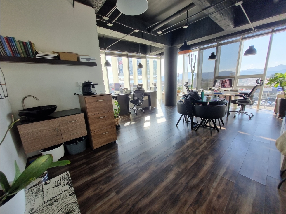En venta oficina en centro de negocios QUANTUM - 4