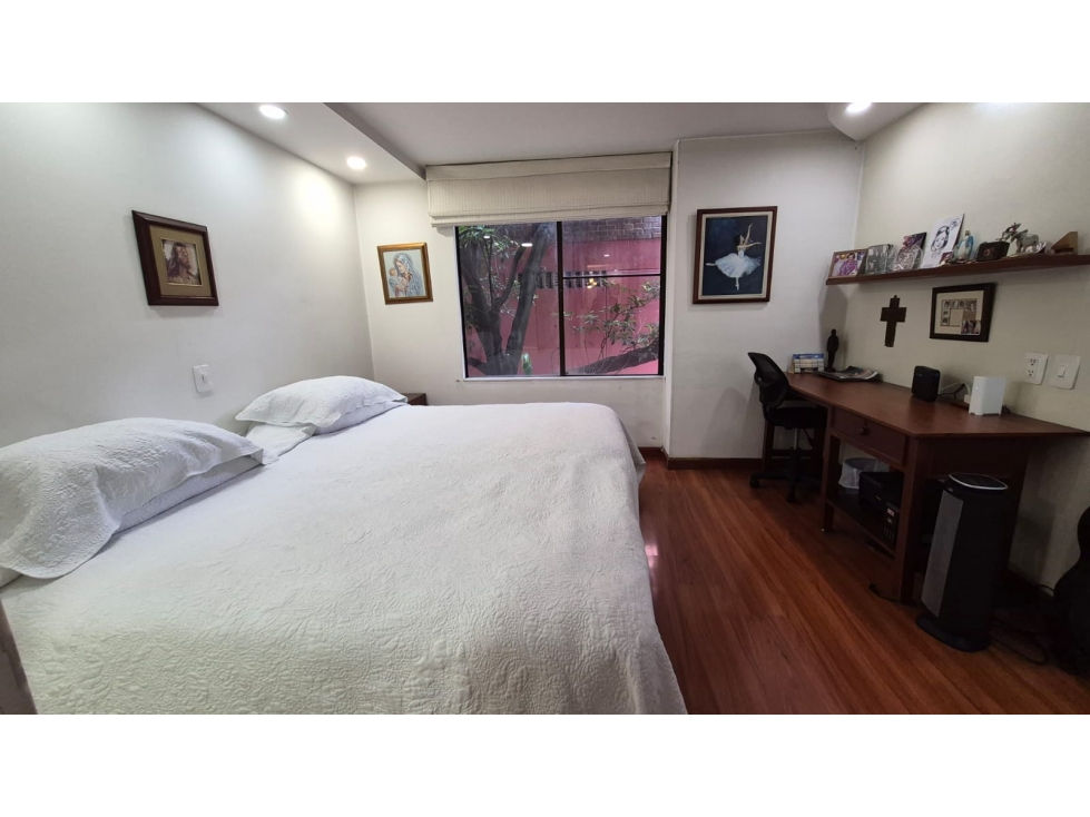SE VENDE HERMOSO APARTAMENTO CHAPINERO ALTO — foto 5
