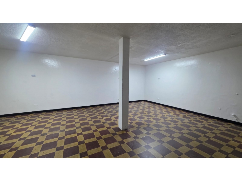 SE ARRIENDA LOCAL COMERCIAL PRIMERO PISO ESQUINERO EN SUBA — foto 5
