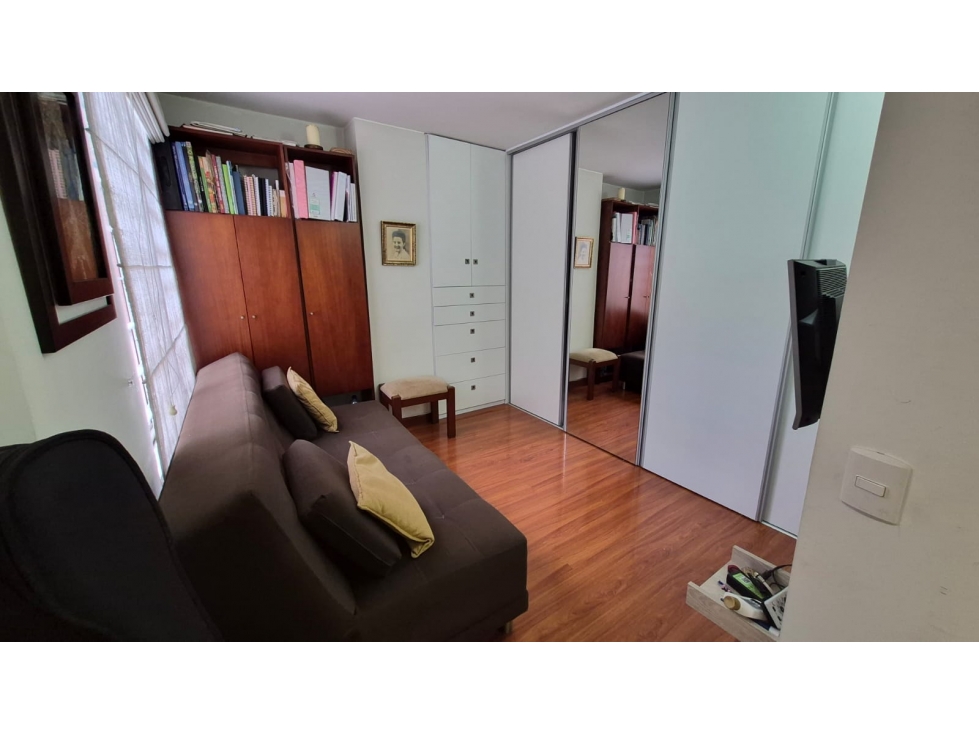 SE VENDE HERMOSO APARTAMENTO CHAPINERO ALTO — foto 6
