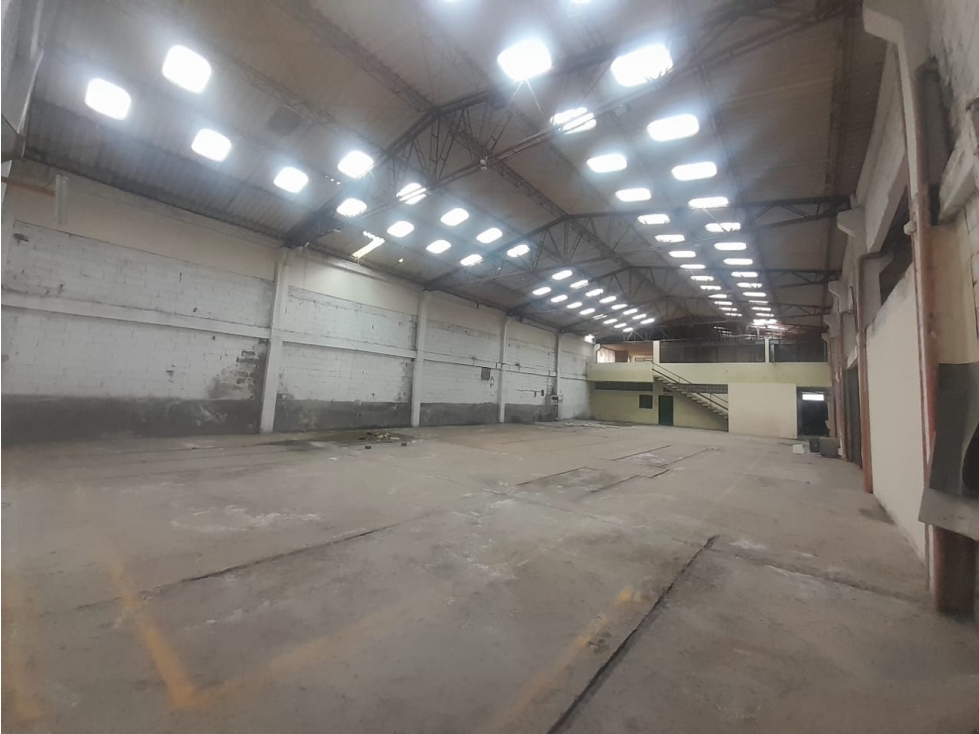 Bodega en Arrendamiento ó Venta - 4