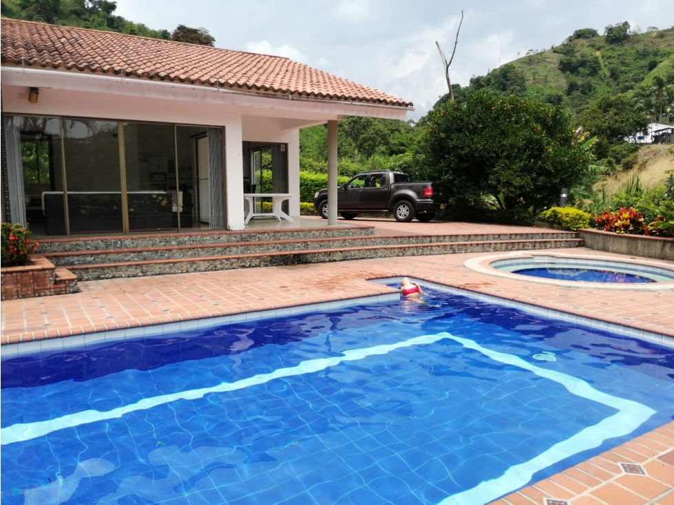 Venta casa campestre - Los Cerezos - Manizales