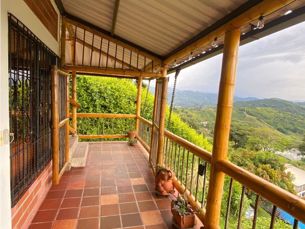 Casa en venta - Palestina