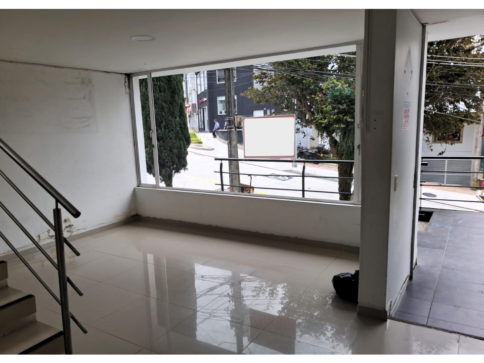 Casa comercial en arrendamiento - Triángulo - Manizales