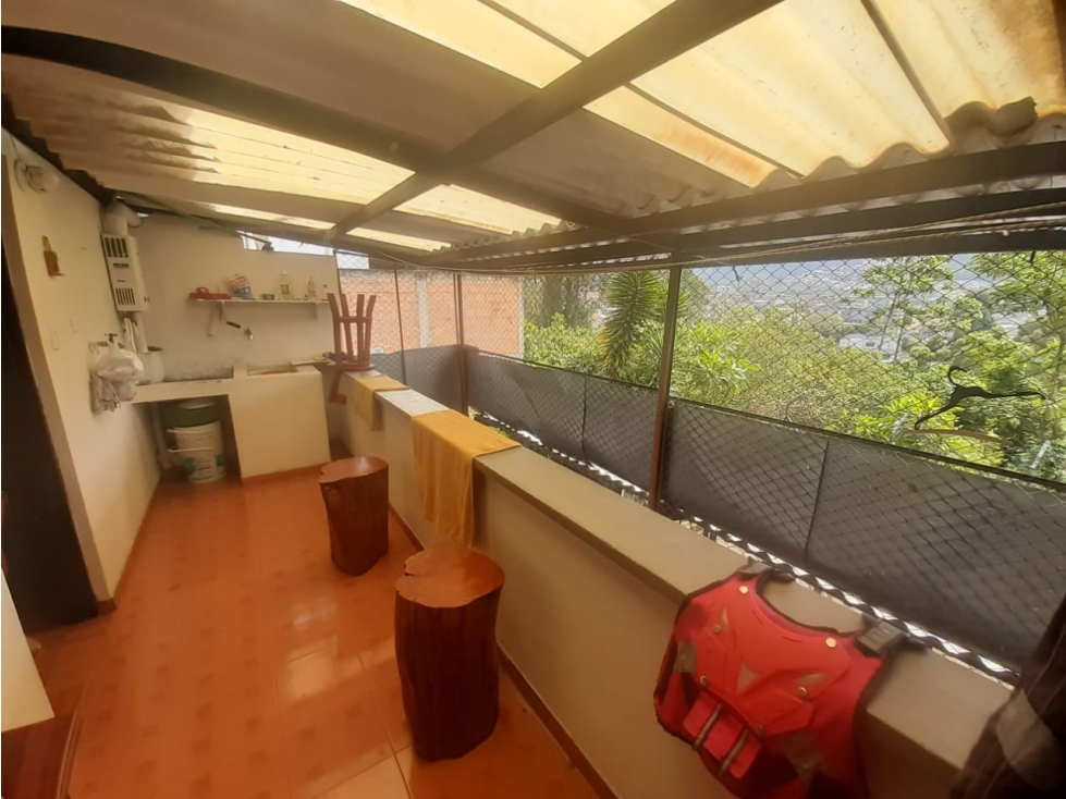 Casa con renta en venta - Viveros - Manizales