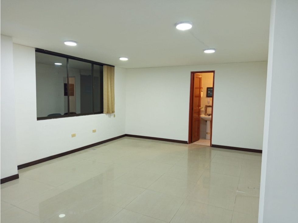 Oficina en arrendamiento - Centro - Manizales
