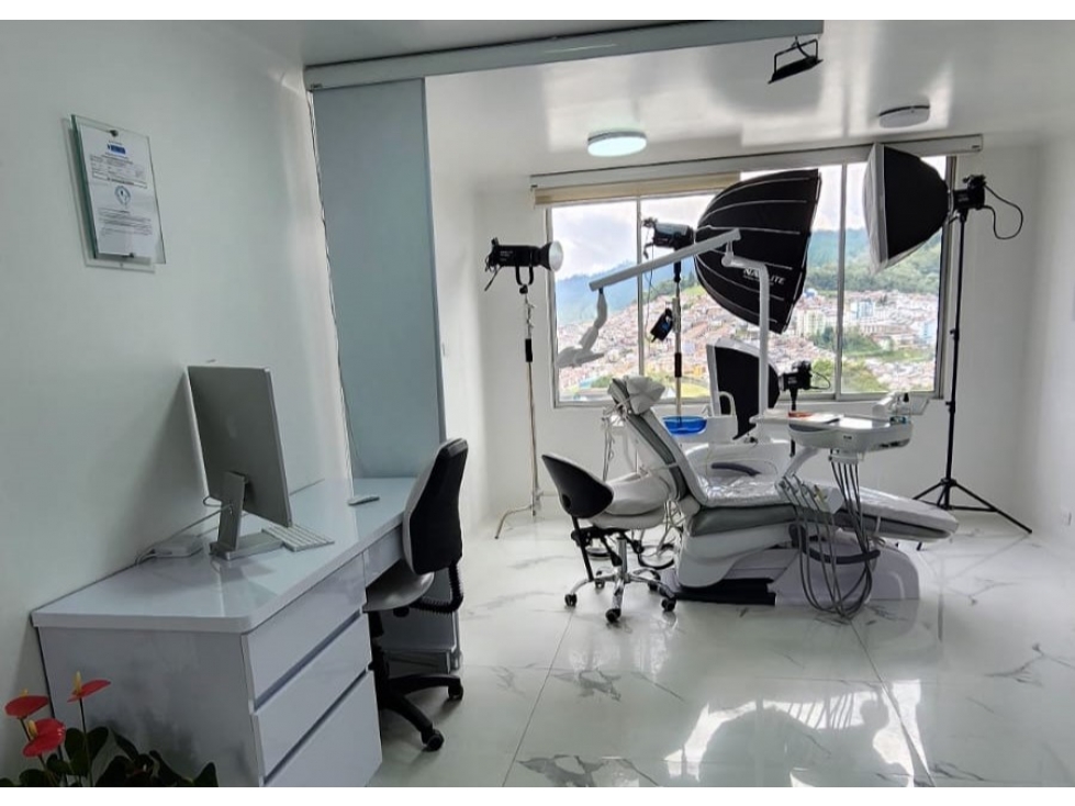Consultorio odontológico en venta - Los Rosales - Manizales