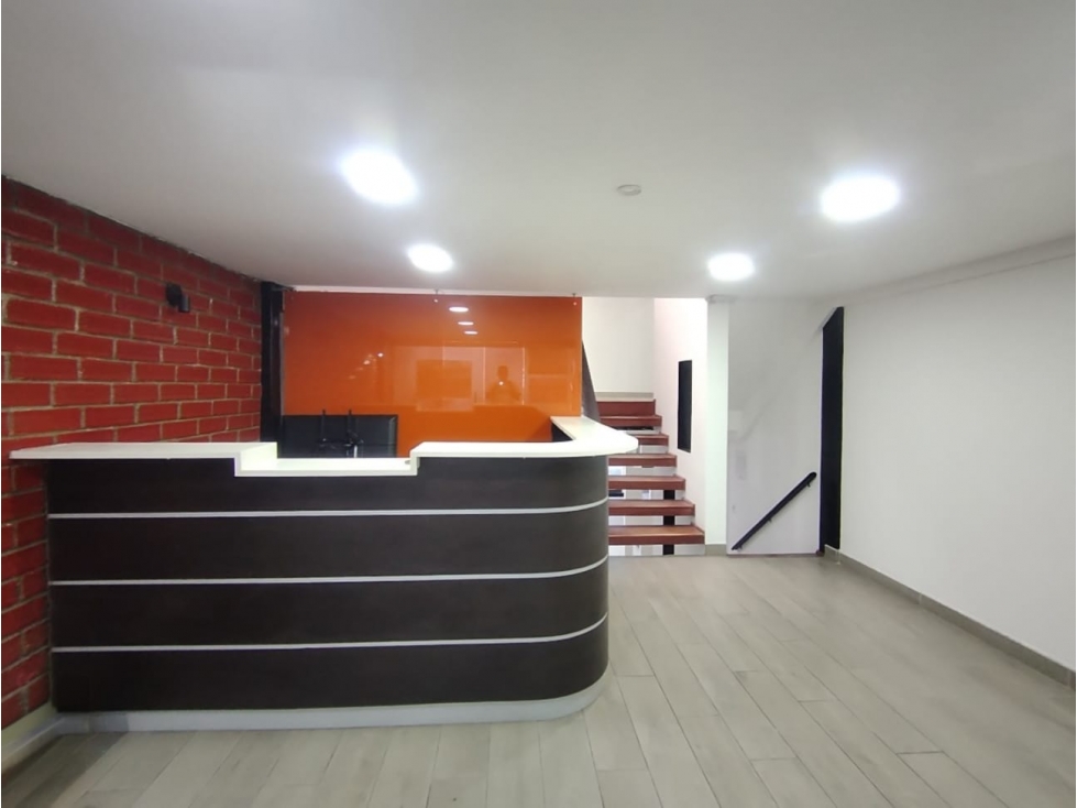 Casa comercial en arrendamiento - Chipre - Manizales — foto 2