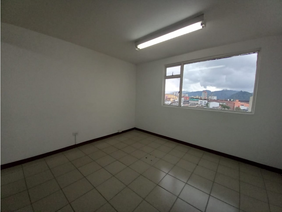Oficina en arrendamiento - La Estrella - Manizales — foto 2