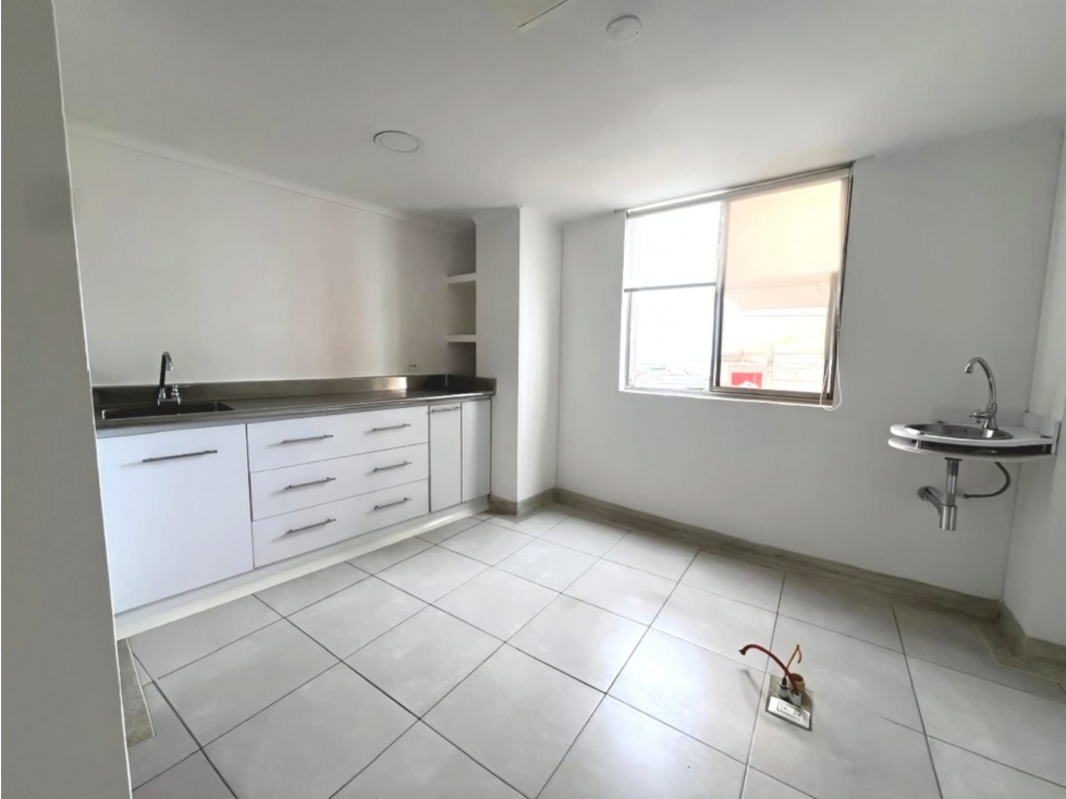 Consultorio en arrendamiento - Av. Santander - Manizales — foto 2