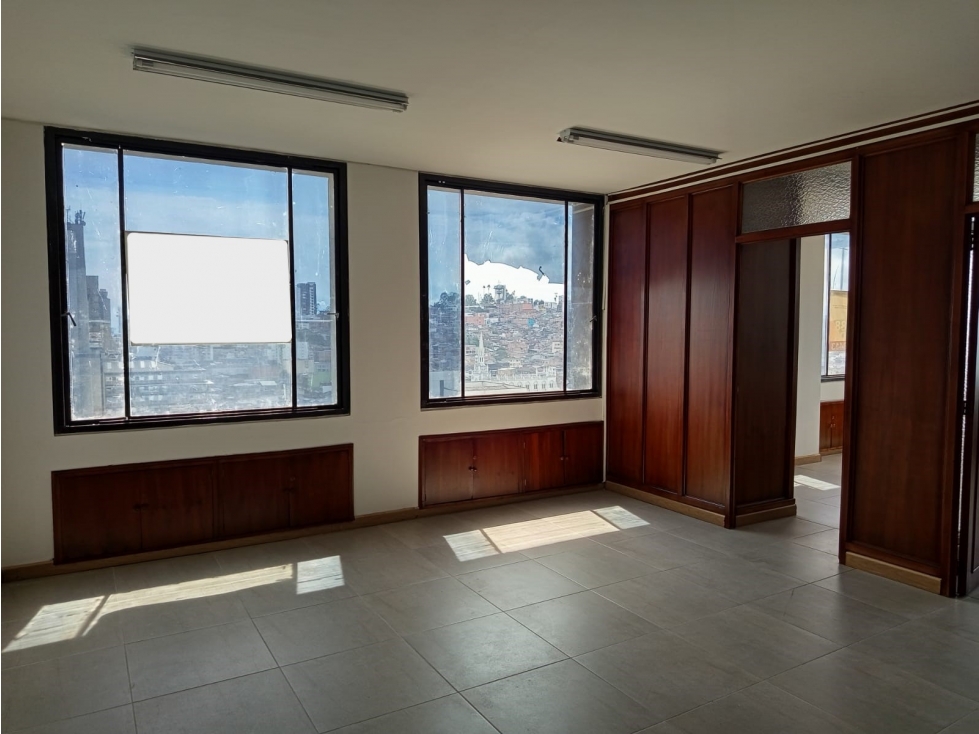 Oficina en arrendamiento - Centro - Manizales