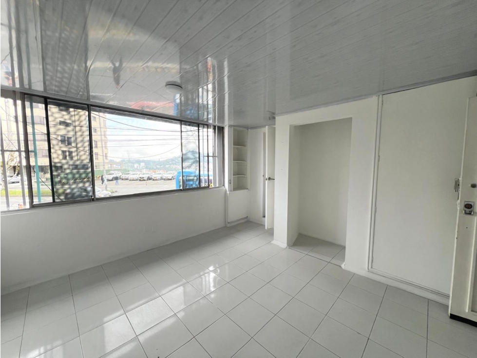 Oficina en arrendamiento - Belén - Manizales