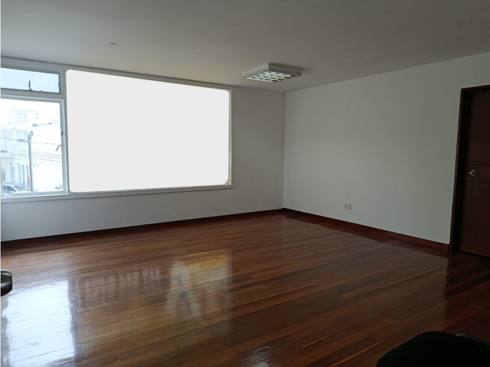 Oficina en arrendamiento - Belén - Manizales