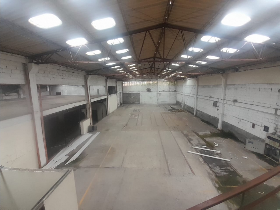 Bodega en Arrendamiento ó Venta - 2