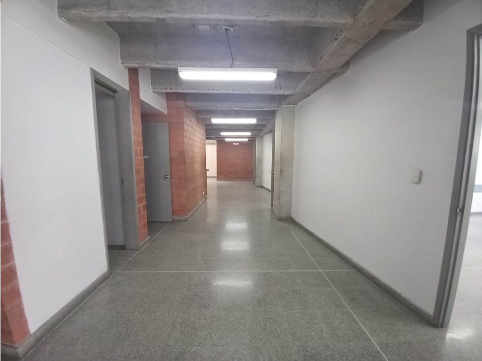 Local comercial en arrendamiento - Palogrande - Manizales — foto 3