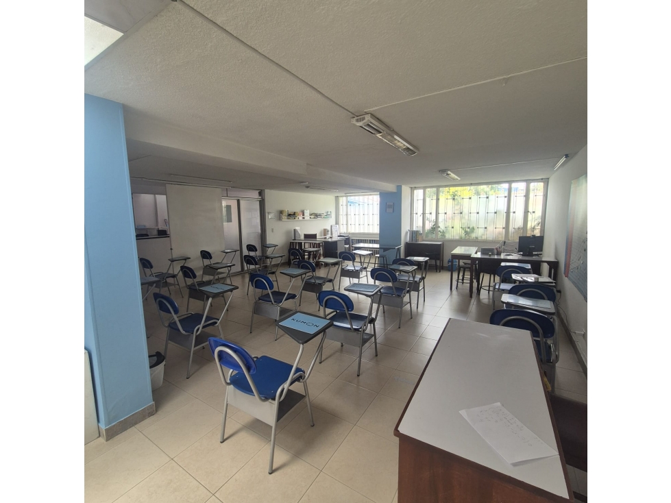 Casa de 1 solo piso para remodelar con uso de vivienda o comercial — foto 2