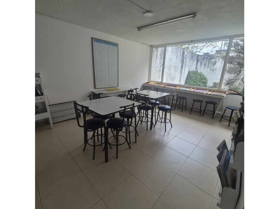 Casa de 1 solo piso para remodelar con uso de vivienda o comercial — foto 3